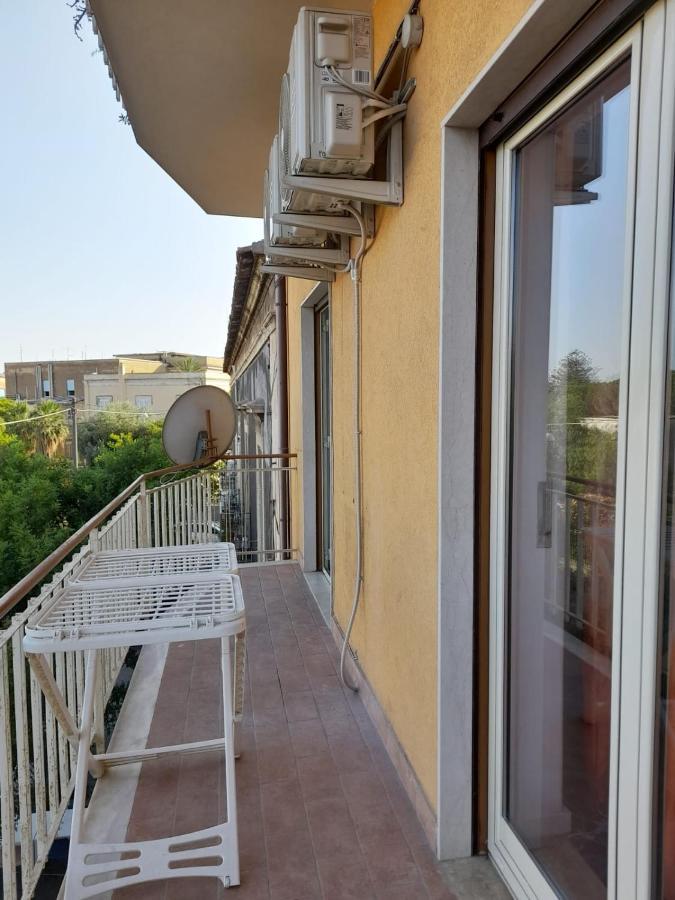 شقة A Casa Di Alex كاتانيا المظهر الخارجي الصورة